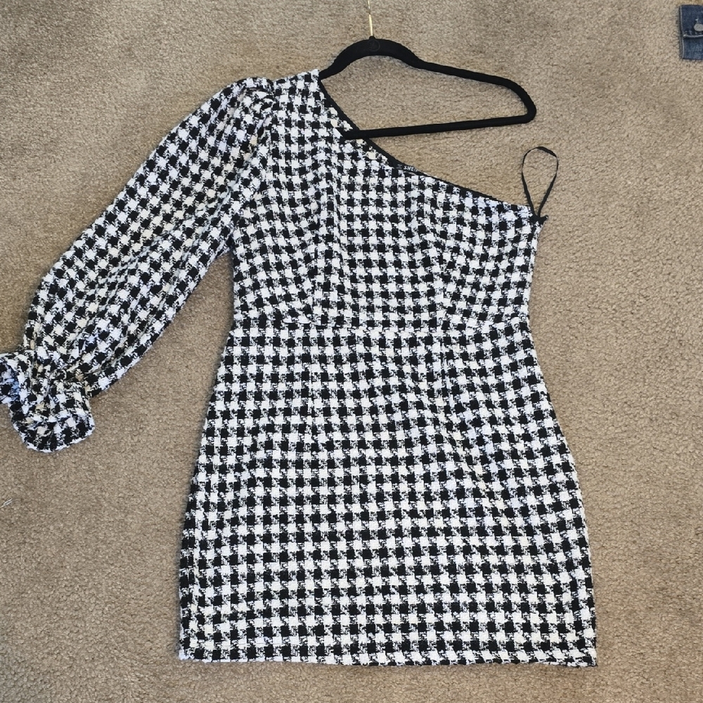 Black and White Houndstooth One-Shoulder Dress -LG